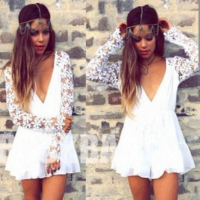 VESTIDO CON MANGAS DE ENCAJE